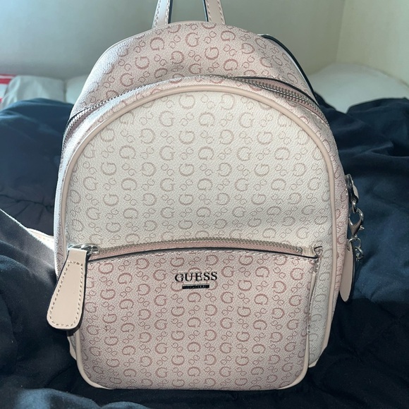 Guess backpack - Picture 1 of 4
